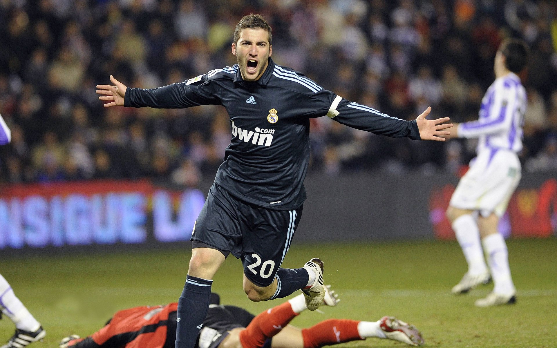 体育赛事今日热点新闻