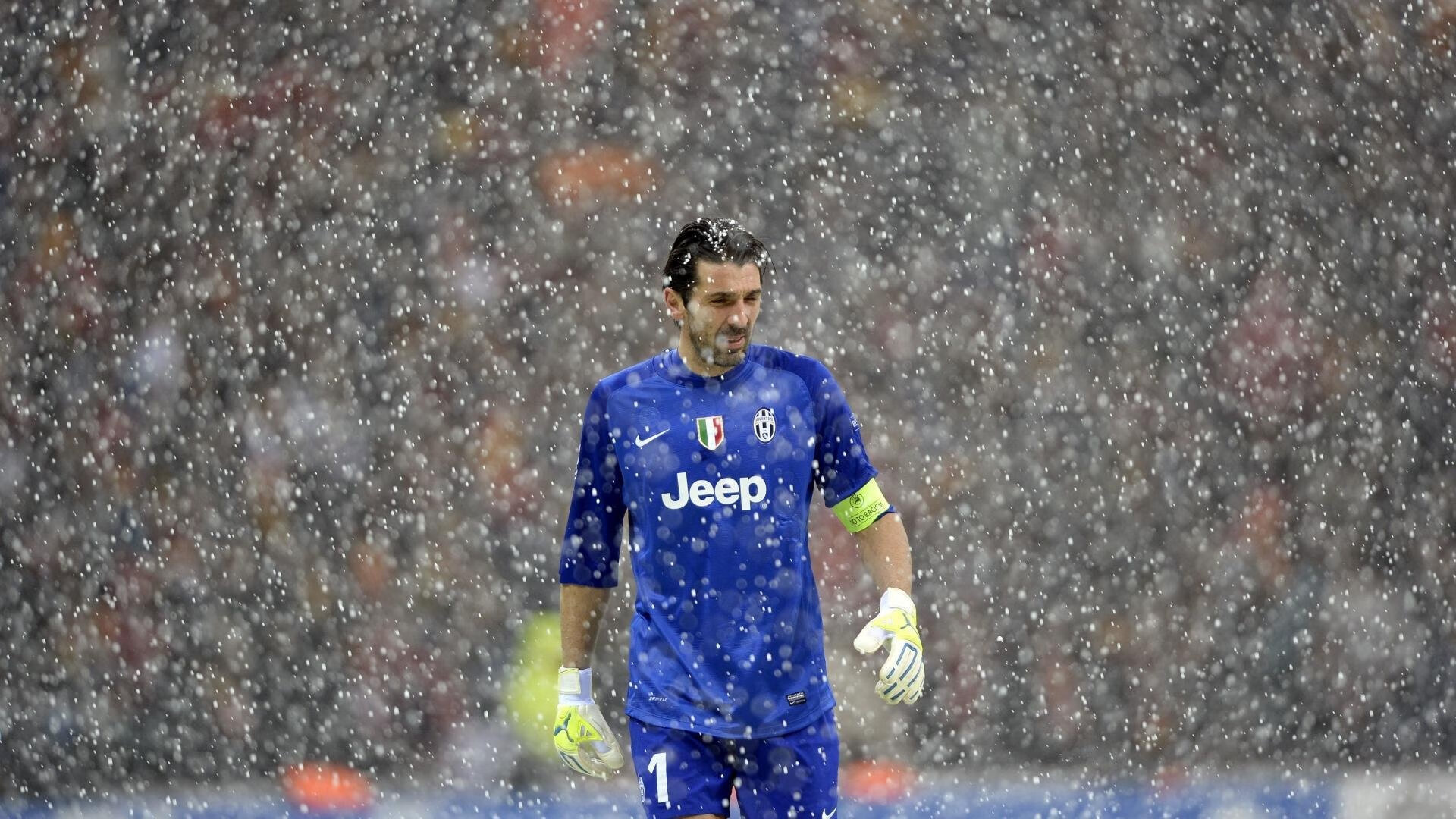 综合体育系“运动伤害预警互动赛” 实时答题融入体能测评